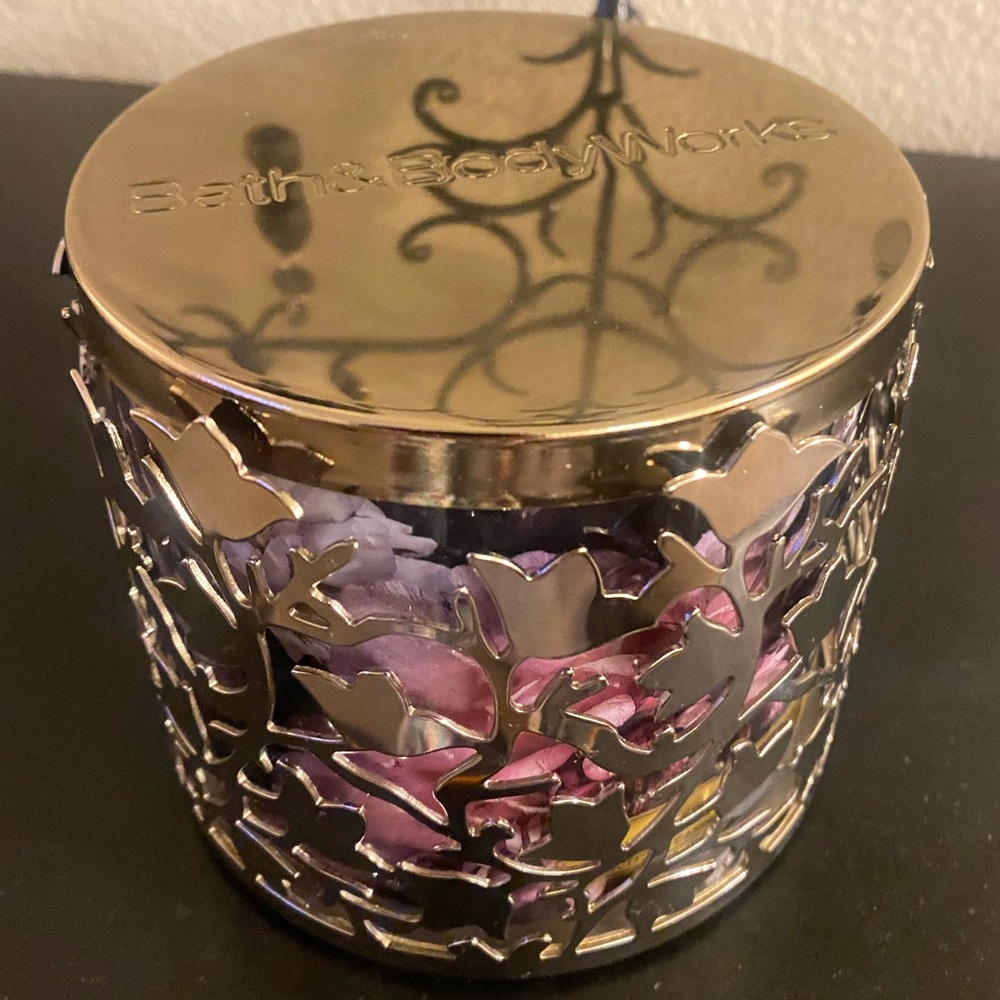 NWT Bath and body works 3 wick candle holder - Picture 2 of 4